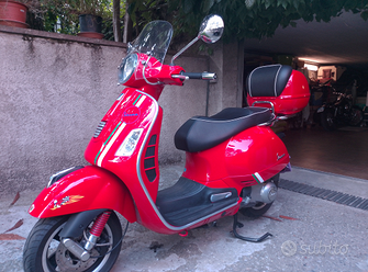 Vespa Gts 125 Vespa Rossa Usata Moto Usate Vespa 125 Rossa Usata