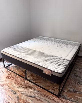 Letto matrimoniale 180x200 con materasso Visco
