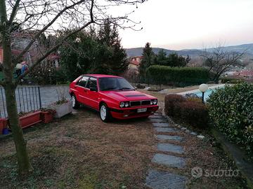 Lancia Delta Integrale 16 V