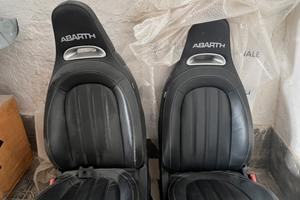 Interni Abarth