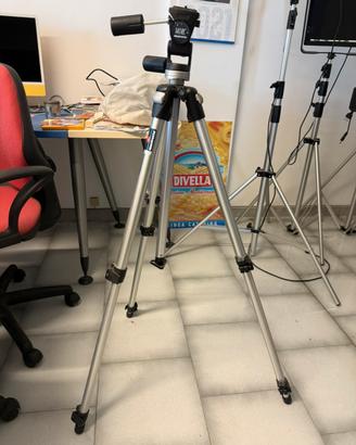 Treppiede Manfrotto professionale + testa 141RC