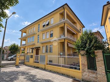 4 LOCALI A SENIGALLIA