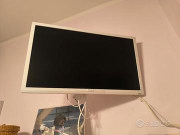 Philips TV LED ultra sottile Full HD 24"