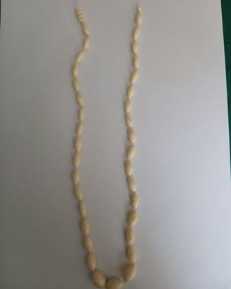 COLLANINA VINTAGE, PLASTICA? ANNODATA.