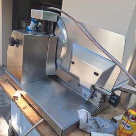 affettatrice italiana macchi professionale 220 vol