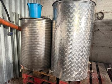 Serbatoio/botte per vino