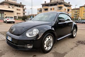 Maggiolino Volkswagen New Beetle
