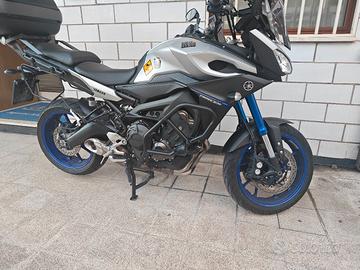 Tracer 900 pari al nuovo tagliandata
