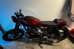 Moto Guzzi V75 cafe racer