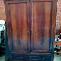 Armadio antico in legno prima metà '900