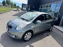 toyota-yaris-1-0-5-porte-neopatentati