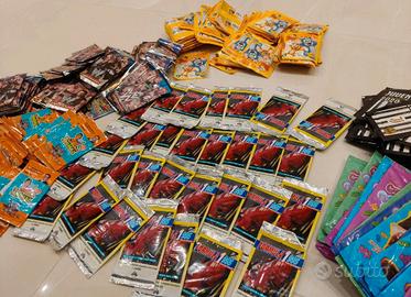 Lotto circa 300 bustine pacchetti booster pack