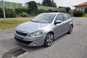 PEUGEOT 308 BlueHDi 120 S&S Allure