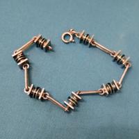 braccialetto in argento con smalti verdi