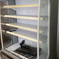 Vetrina e bancone refrigerato