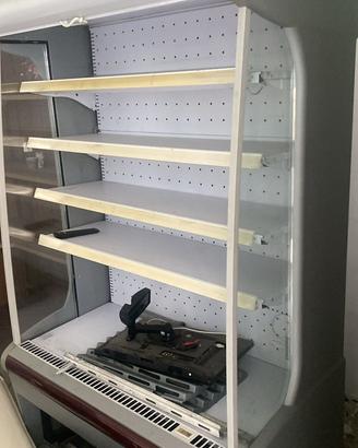Vetrina e bancone refrigerato