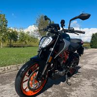 Ktm duke 390 2021