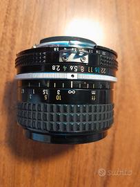 Obiettivo  Nikon 24 mm 2.8 AI