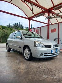 Renault Clio 1.4 16v