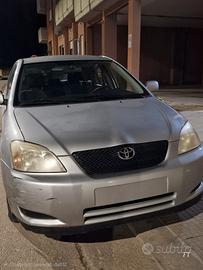 Toyota Corolla del 2004 con impianto GPL