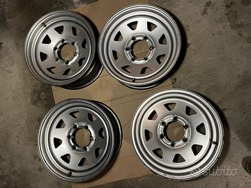 Set di 4 cerchi Alcar Dots modello Dakar