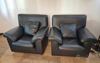 Coppia  poltrone pelle nera pieno fiore  perfette 