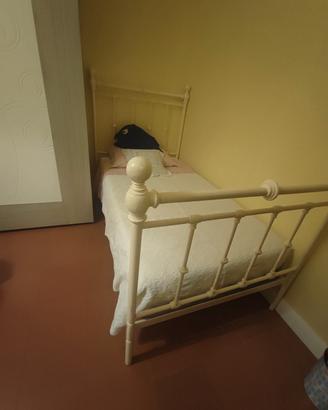 Letto ferro battuto antico