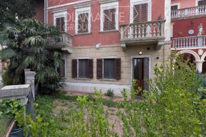 Appartamento indipendente a piano terra con corte