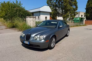 Jaguar S-Type (X207) 2.7 diesel V6 cat Exec.