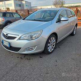 Opel Astra 1.7 CDTI 110CV Sports Tourer Cosmo