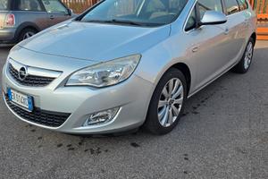 Opel Astra 1.7 CDTI 110CV Sports Tourer Cosmo