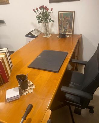 Scrivania da Ufficio / Studio in Legno