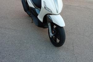 Beverly 350 sport 