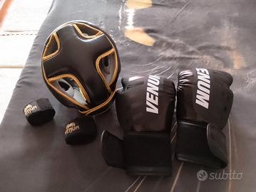 casco ,guantoni per box