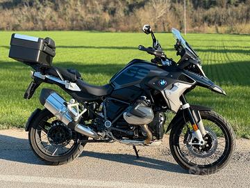 Bmw r125 gs triple black