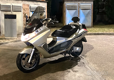 Piaggio X8 125 cc