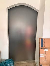 Porta scorrevole in vetro