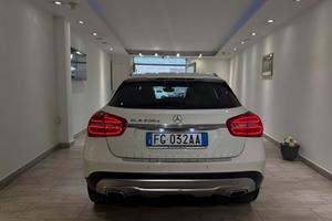 MERCEDES-BENZ GLA 200 d Automatic Premium – Soli 1