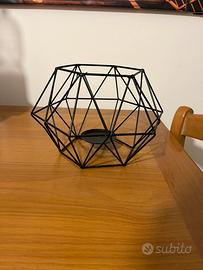 Portacandele geometrico in metallo nero