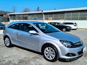 Opel Astra GTC 1.6 115cv BENZINA