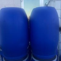 Fusti  da 200 lt usati in plastica con coperchio