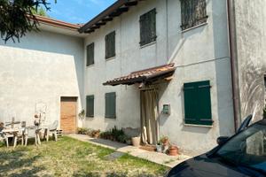 Abitazione più grezzo al tetto