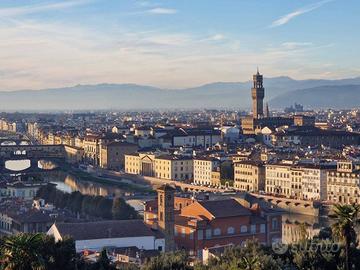 Attico / Mansarda di 350 m² con più di 5 locali a 