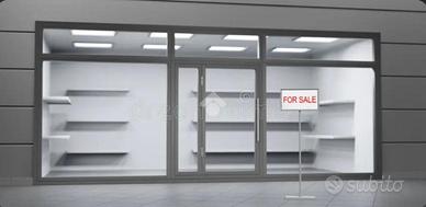 NEGOZIO A ROMANO DI LOMBARDIA