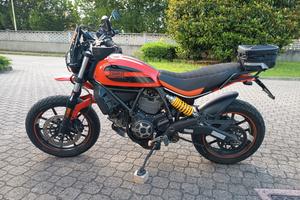 Ducati Scrambler Sixty2 400 (Patente A2)
