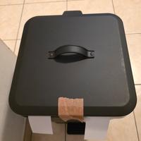 Bidone Spazzatura con Coperchio a Pedale - Metallo