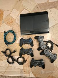 PS3 perfettamente funzionante + 8 giochi 
