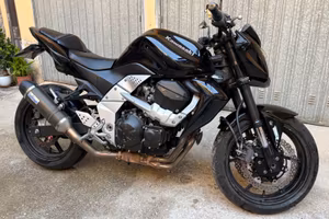 Kawasakiz750
