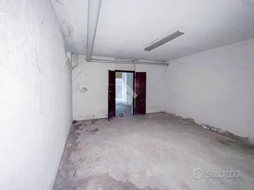 MAGAZZINO A MERATE