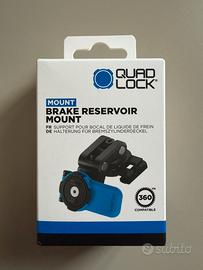 Quadlock brake reservoir mount
